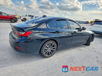Trzecie zdjęcie samochodu z tyłu: 2020 BMW 330I VIN:3MW5R1J00L8B30528 - miniatura