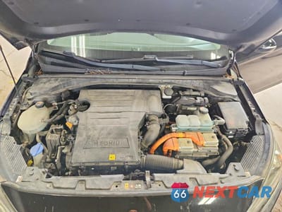 Zdjęcie 11 z 12 samochodu: 2018 HYUNDAI IONIQ LIMITED VIN:KMHC85LCXJU059846 - miniatura