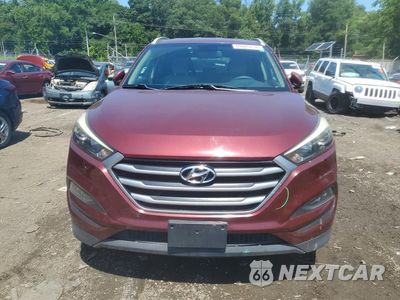 Piąte zdjęcie samochodu w środku: 2017 HYUNDAI TUCSON SE VIN:KM8J33A49HU481218 - miniatura