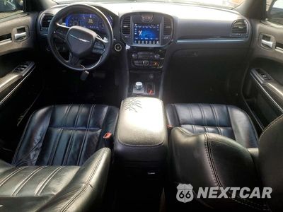 Zdjęcie 8 z 13 samochodu: 2017 CHRYSLER 300 S VIN:2C3CCABG1HH646339 - miniatura