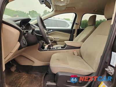 Zdjęcie 7 z 13 samochodu: 2018 FORD ESCAPE SE VIN:1FMCU9GD0JUC98408 - miniatura