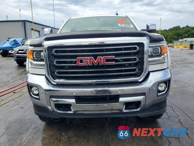 Piąte zdjęcie samochodu w środku: 2016 GMC SIERRA K3500 SLT VIN:1GT42XC89GF257557 - miniatura