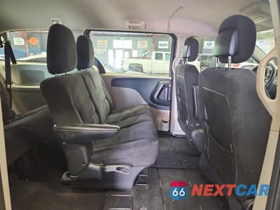 Zdjęcie 11 z 13 samochodu: 2015 DODGE GRAND CARAVAN VIN:2C4RDGBG4FR508193 - miniatura