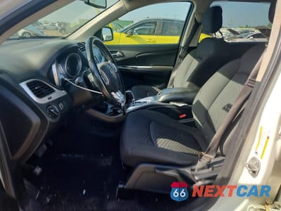 Zdjęcie 7 z 12 samochodu: 2018 DODGE JOURNEY SE VIN:3C4PDCAB3JT428590 - miniatura