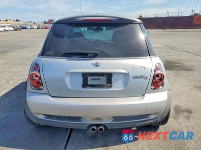 Zdjęcie 6 z 12 samochodu: 2002 MINI COOPER S VIN:WMWRE33482TD56996 - miniatura