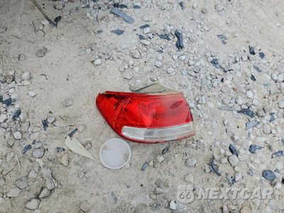 Zdjęcie 13 z 14 samochodu: 2016 KIA SORENTO EX VIN:5XYPHDA14GG011996 - miniatura