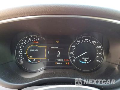 Zdjęcie 9 z 14 samochodu: 2019 LINCOLN MKC RESERVE VIN:5LMCJ3D97KUL20490 - miniatura