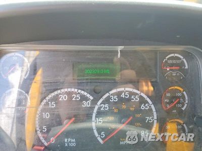 Zdjęcie 9 z 13 samochodu: 2017 FREIGHTLINER BUSINESS CLASS M2 BOX TRUCK VIN:3ALACWDT8HDHV3157 - miniatura