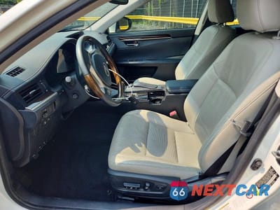 Zdjęcie 7 z 12 samochodu: 2013 LEXUS ES 350 VIN:JTHBK1GGXD2024908 - miniatura