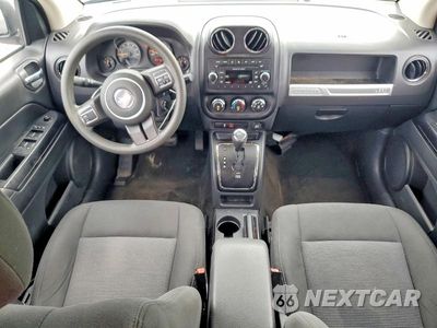 Zdjęcie 8 z 13 samochodu: 2016 JEEP COMPASS SPORT VIN:1C4NJDBB8GD556875 - miniatura