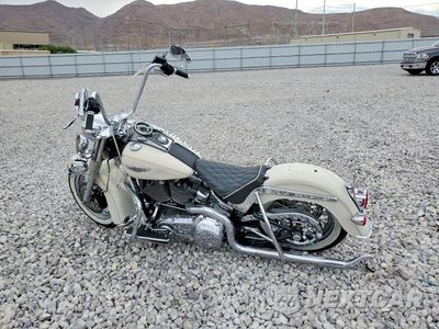 Trzecie zdjęcie samochodu z tyłu: 2015 HARLEY-DAVIDSON FLSTN SOFTAIL DELUXE VIN:1HD1JDV19FB032872 - miniatura