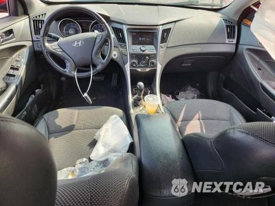 Zdjęcie 8 z 12 samochodu: 2011 HYUNDAI SONATA SE VIN:5NPEC4AC3BH075083 - miniatura