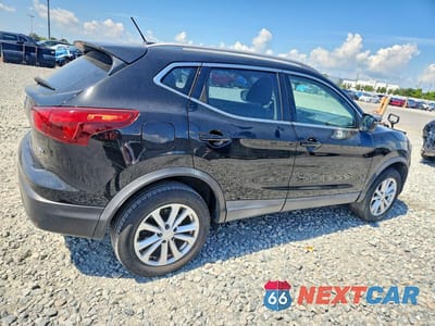 Trzecie zdjęcie samochodu z tyłu: 2018 NISSAN ROGUE SPORT SV VIN:JN1BJ1CP1JW162922 - miniatura