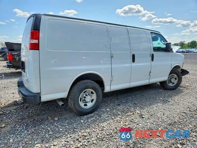 Trzecie zdjęcie samochodu z tyłu: 2023 CHEVROLET EXPRESS G2500 VIN:1GCWGAFP9P1145915 - miniatura