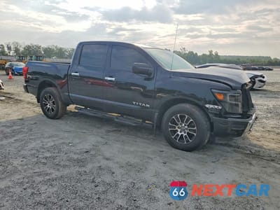 Czwarte zdjęcie samochodu z boku: 2021 NISSAN TITAN SV VIN:1N6AA1ED1MN518868 - miniatura