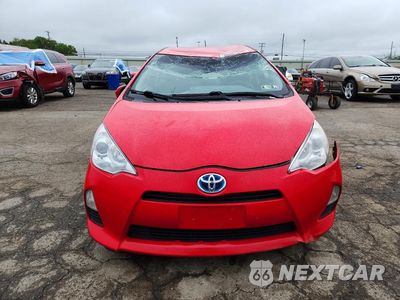 Piąte zdjęcie samochodu w środku: 2012 TOYOTA PRIUS C THREE VIN:JTDKDTB36C1521499 - miniatura