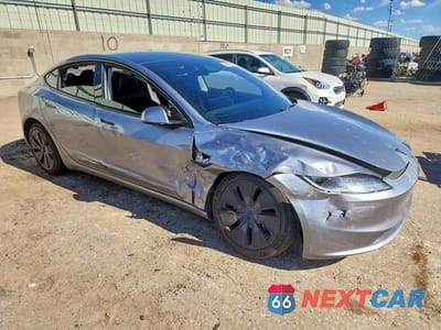 Czwarte zdjęcie samochodu z boku: 2025 TESLA MODEL 3 VIN:5YJ3E1EAXSF897354 - miniatura