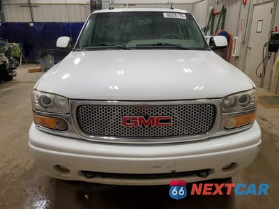 Piąte zdjęcie samochodu w środku: 2005 GMC YUKON XL DENALI VIN:1GKFK66U45J190117 - miniatura