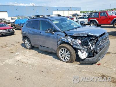Czwarte zdjęcie samochodu z boku: 2025 TOYOTA COROLLA CROSS LE VIN:7MUBAAAG2SV133517 - miniatura