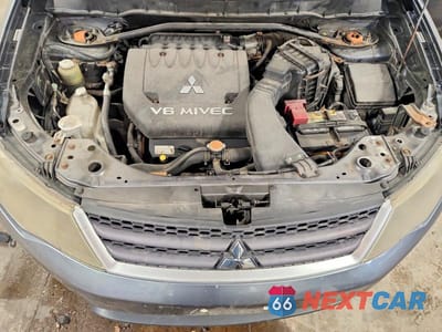Zdjęcie 12 z 13 samochodu: 2007 MITSUBISHI OUTLANDER ES VIN:JA4MS31X07U013515 - miniatura