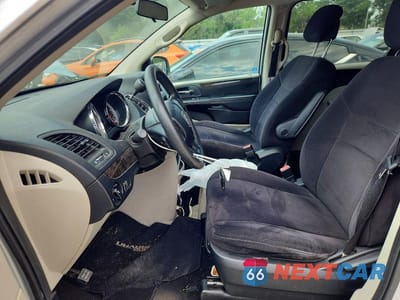 Zdjęcie 7 z 13 samochodu: 2011 DODGE GRAND CARAVAN EXPRESS VIN:2D4RN4DG6BR618815 - miniatura