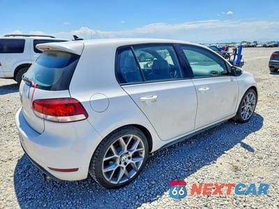 Trzecie zdjęcie samochodu z tyłu: 2013 VOLKSWAGEN GTI VIN:WVWHV7AJ1DW140307 - miniatura