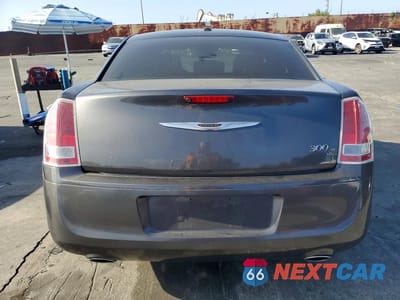 Zdjęcie 6 z 12 samochodu: 2013 CHRYSLER 300 S VIN:2C3CCABG5DH547257 - miniatura