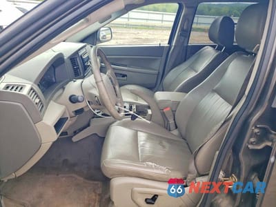 Zdjęcie 7 z 13 samochodu: 2005 JEEP GRAND CHEROKEE LAREDO VIN:1J4HR48N55C609584 - miniatura