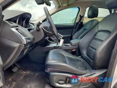 Zdjęcie 7 z 14 samochodu: 2018 JAGUAR E-PACE S VIN:SADFJ2FXXJ1Z05532 - miniatura
