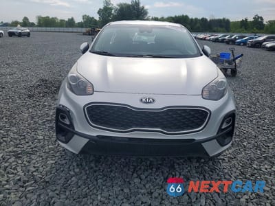 Piąte zdjęcie samochodu w środku: 2020 KIA SPORTAGE LX VIN:KNDPMCAC9L7703489 - miniatura