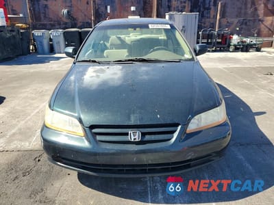 Piąte zdjęcie samochodu w środku: 2001 HONDA ACCORD LX VIN:JHMCG66551C014019 - miniatura