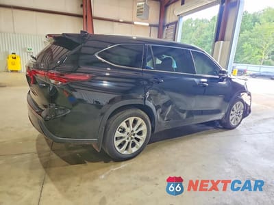 Trzecie zdjęcie samochodu z tyłu: 2026 TOYOTA HIGHLANDER HYBRID LIMITED VIN:5TDXBRCH1TS714560 - miniatura