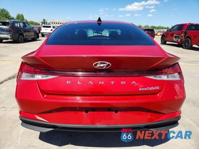 Zdjęcie 6 z 12 samochodu: 2022 HYUNDAI ELANTRA BLUE VIN:KMHLM4AJ5NU015072 - miniatura