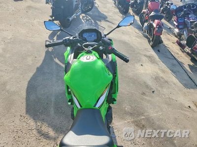 Zdjęcie 6 z 9 samochodu: 2025 KAWASAKI EX650 P VIN:ML5EXEP19SDAF7007 - miniatura