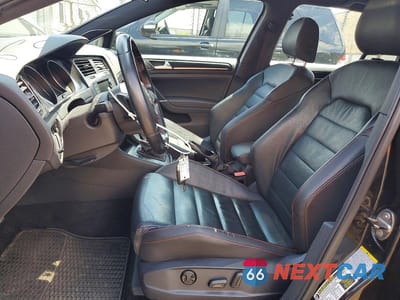 Zdjęcie 7 z 12 samochodu: 2015 VOLKSWAGEN GTI VIN:3VW4T7AU8FM002651 - miniatura
