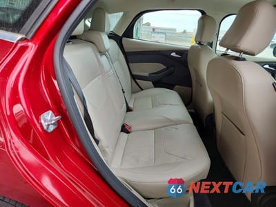 Zdjęcie 10 z 13 samochodu: 2015 FORD FOCUS BEV VIN:1FADP3R43FL222095 - miniatura