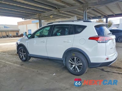 Drugie zdjęcie samochodu z przodu: 2018 TOYOTA RAV4 XLE VIN:2T3WFREV5JW412638 - miniatura