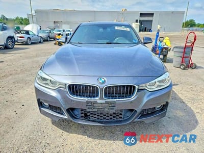 Piąte zdjęcie samochodu w środku: 2016 BMW 328 XI SULEV VIN:WBA8E3C53GK501425 - miniatura