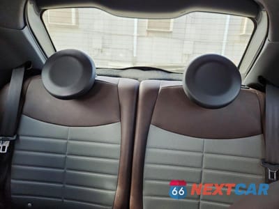 Zdjęcie 10 z 13 samochodu: 2012 FIAT 500 SPORT VIN:3C3CFFBR2CT287606 - miniatura