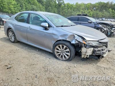 Czwarte zdjęcie samochodu z boku: 2020 TOYOTA CAMRY LE VIN:4T1C11AK6LU942756 - miniatura