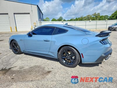 Drugie zdjęcie samochodu z przodu: 2026 FORD MUSTANG GT VIN:1FA6P8CF0T5401193 - miniatura