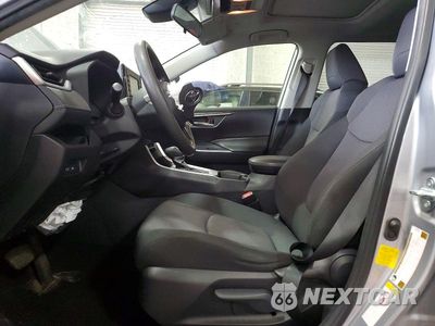 Zdjęcie 7 z 13 samochodu: 2019 TOYOTA RAV4 XLE VIN:JTMW1RFV8KD012682 - miniatura