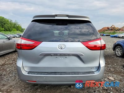 Zdjęcie 6 z 13 samochodu: 2018 TOYOTA SIENNA XLE 8-PASSENGER VIN:5TDYZ3DCXJS927018 - miniatura