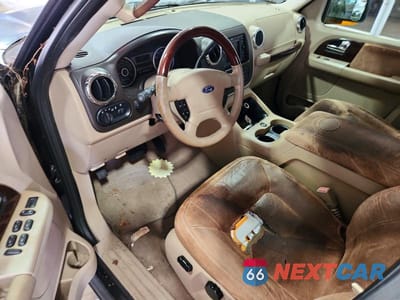 Zdjęcie 8 z 13 samochodu: 2006 FORD EXPEDITION EDDIE BAUER VIN:1FMFU18556LA59178 - miniatura
