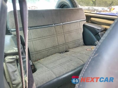 Zdjęcie 10 z 12 samochodu: 1988 CHEVROLET BLAZER S10 VIN:1GNCS18ZXJ8237265 - miniatura