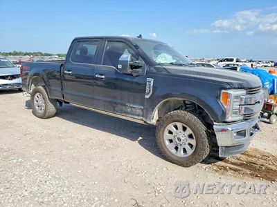 Czwarte zdjęcie samochodu z boku: 2019 FORD F250 SUPER DUTY VIN:1FT7W2BT0KEG70914 - miniatura