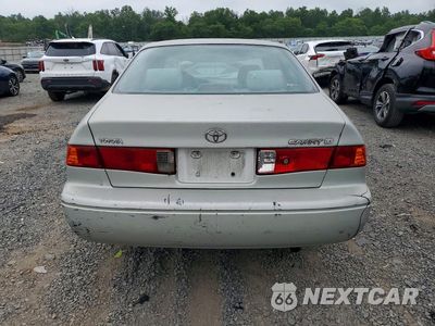 Zdjęcie 6 z 12 samochodu: 2001 TOYOTA CAMRY LE VIN:4T1BG22K41U068936 - miniatura