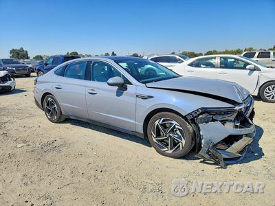 Czwarte zdjęcie samochodu z boku: 2024 HYUNDAI SONATA SEL VIN:KMHL14JAXRA356273 - miniatura