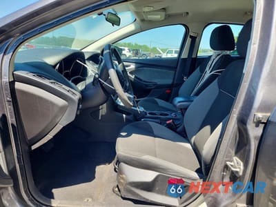 Zdjęcie 7 z 12 samochodu: 2013 FORD FOCUS SE VIN:1FADP3K28DL305043 - miniatura
