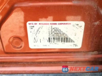 Zdjęcie 13 z 13 samochodu: 2015 MITSUBISHI OUTLANDER SE VIN:JA4AD3A35FZ008998 - miniatura